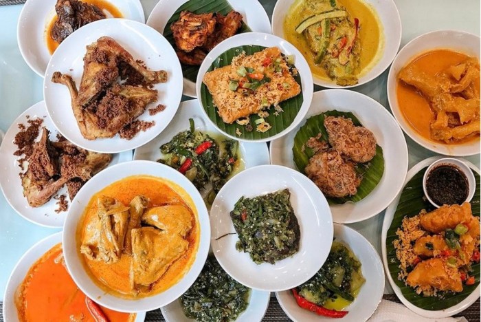 Masakan Padang yang paling autentik di Kota Padang