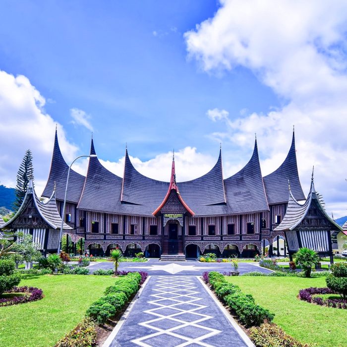 Tempat wisata kuliner yang wajib dikunjungi di Kota Padang