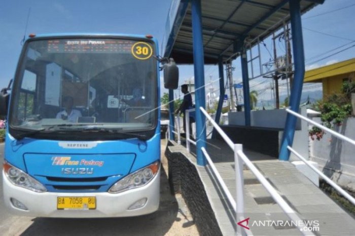 Transportasi umum ke Padang Aro